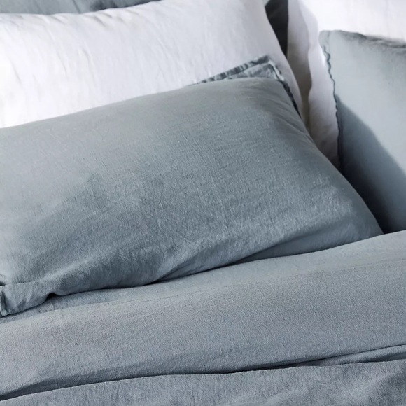 Anthropologie King Sized Soft Washed 100% Linen Duvet Cover and Shams - Picture 2 of 6